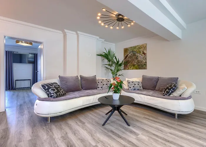 Kalina By Interhome Villa Pula