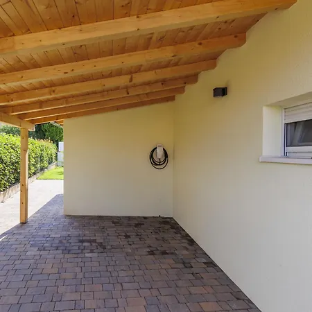 Kalina By Interhome *