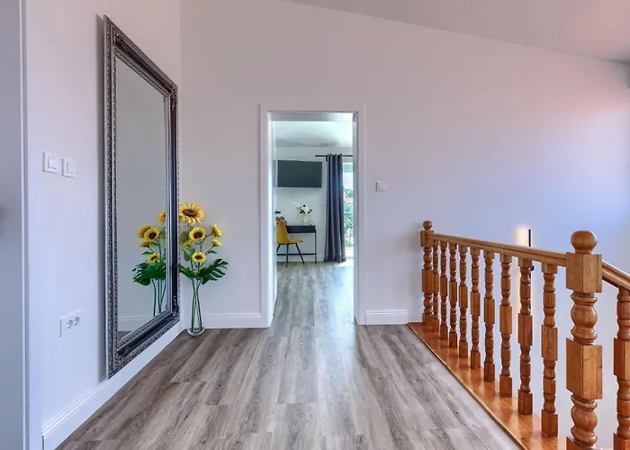 Villa Kalina By Interhome Pula